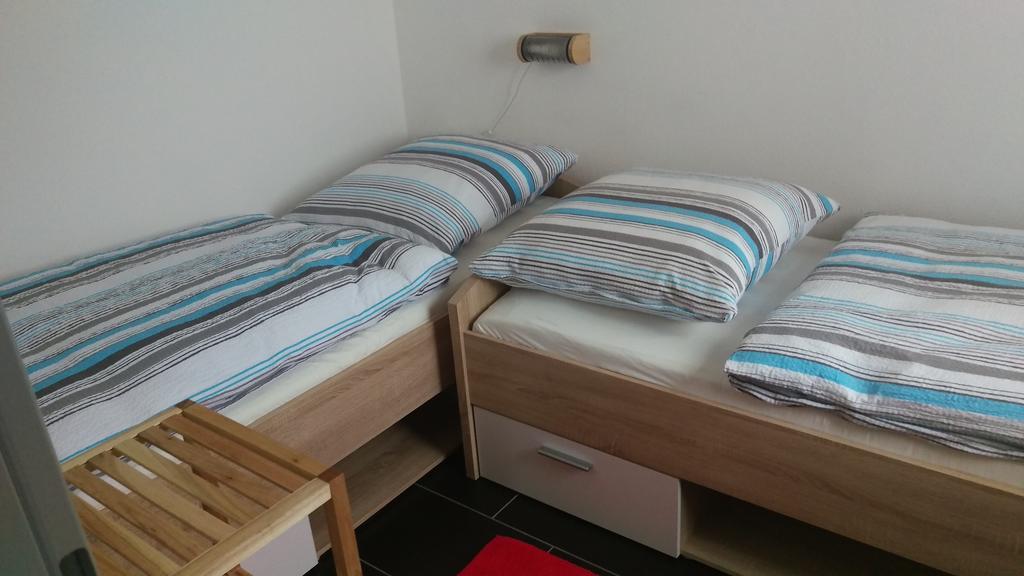 Ferienwohnung Am Alten Forsthaus Neuenbau エクステリア 写真